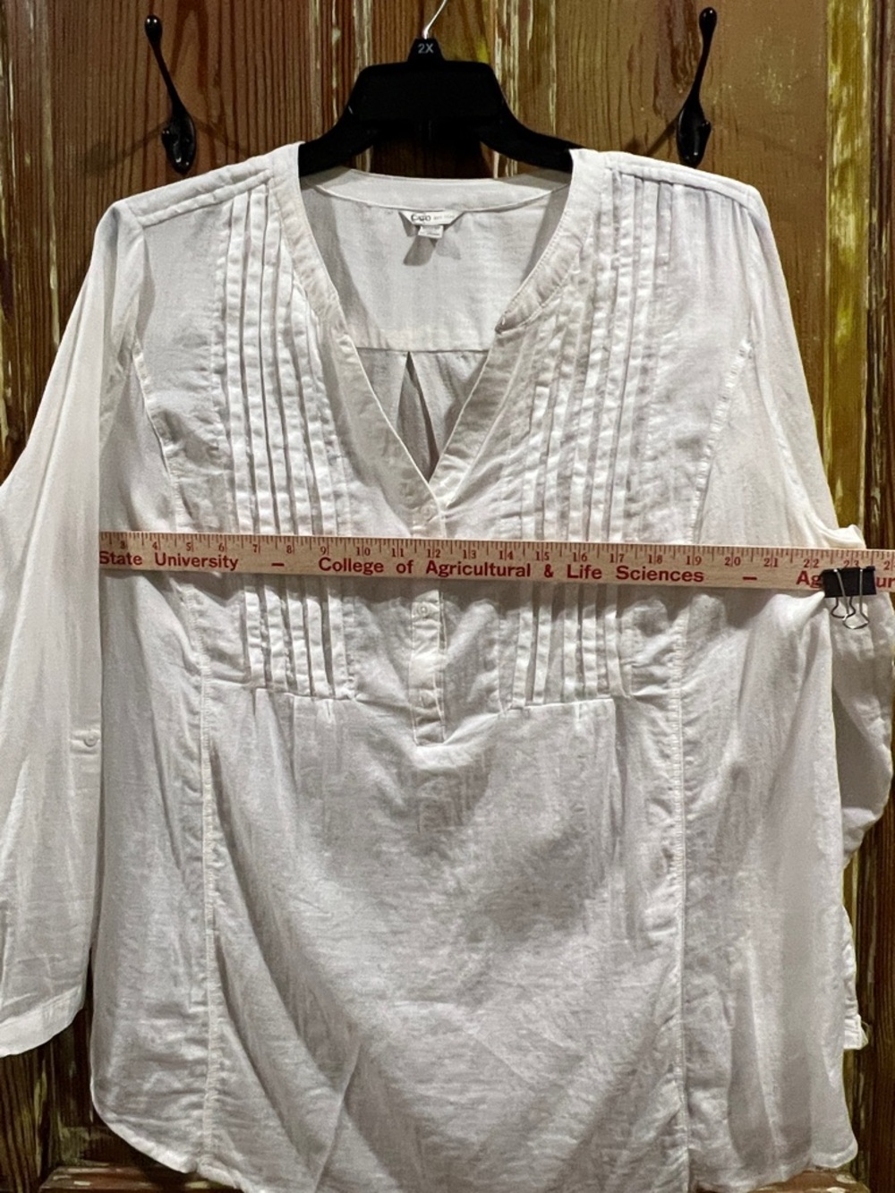 White Cotton Pintuck V-Neck Women's Top - Picture 11 of 12